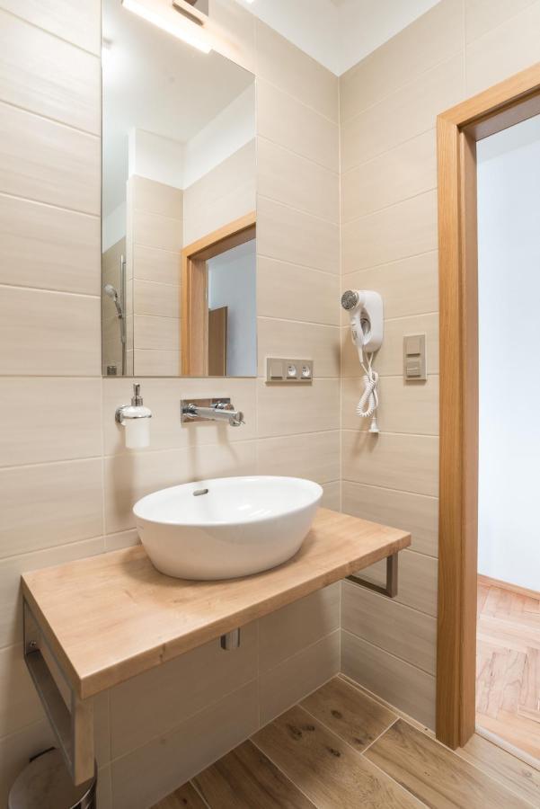 Hotel Slavia Boskovice Esterno foto